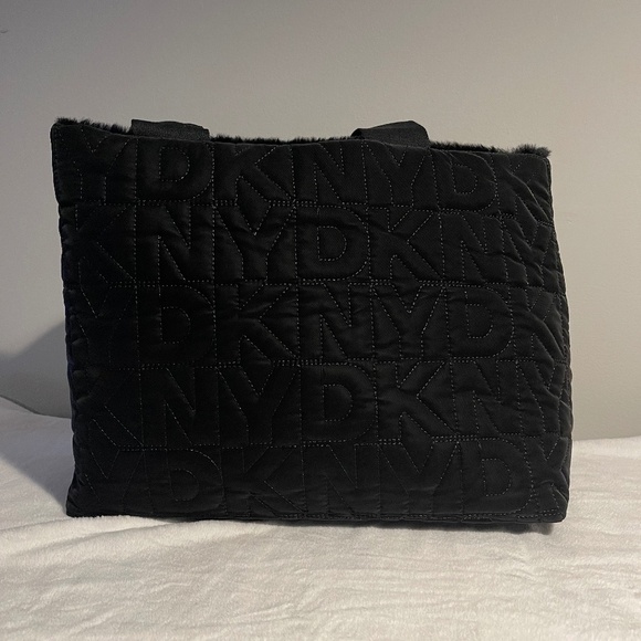 DKNY Roni Faux Fur Reversible East West Tote - Black - NWT - Picture 2 of 7